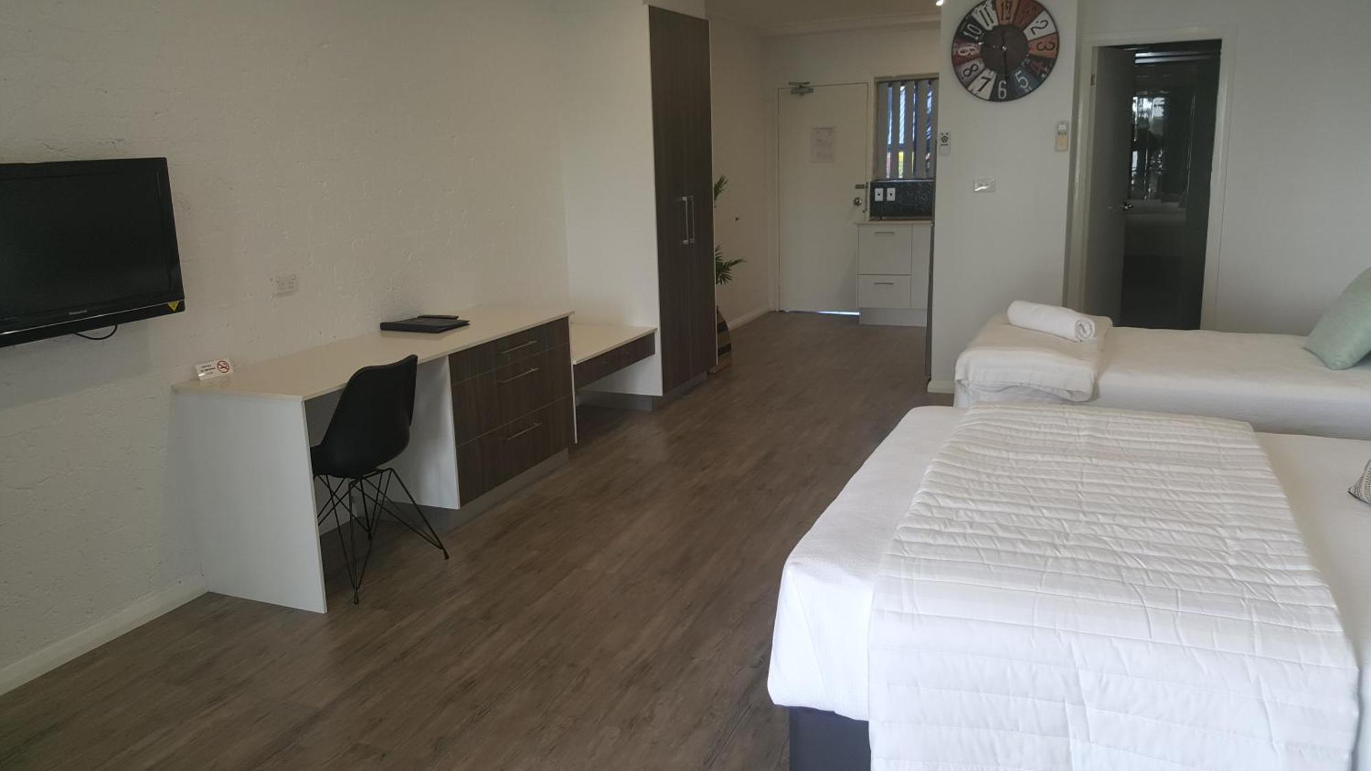 Moby Dick Waterfront Resort Motel Yamba Exterior foto
